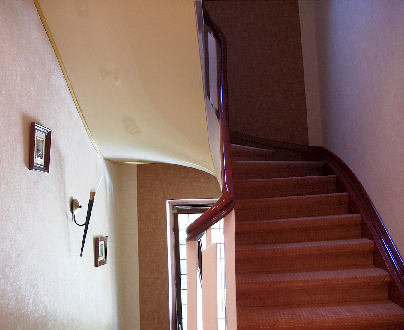 Spanndecke, Untersicht Treppe